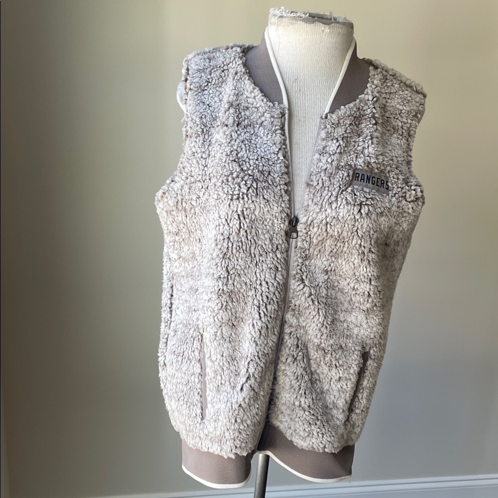 Women's Sherpa Vest - Cream